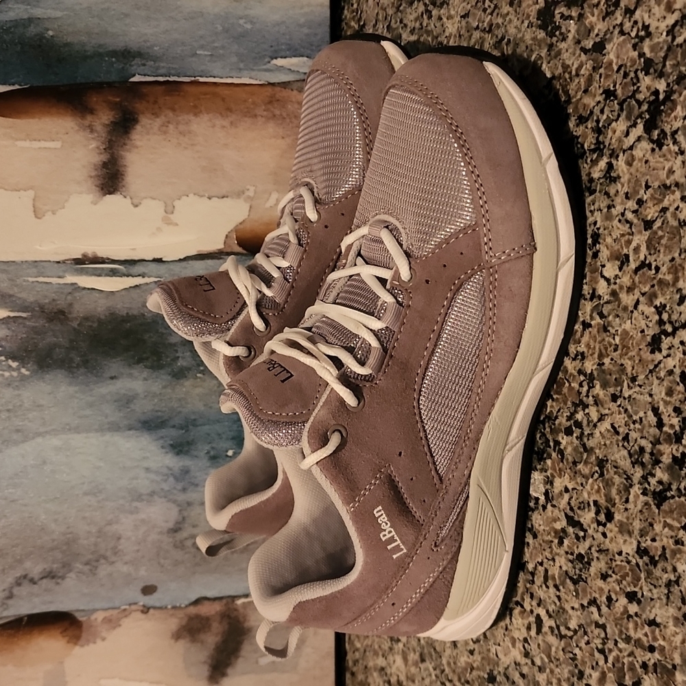 L.L Bean Comfort Fitness Walking Shoes, Gray Suede Mesh - Size 9.5M